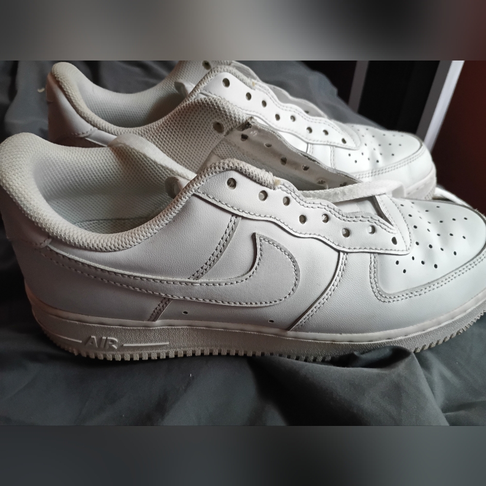 Air force 1s - Picture 1 of 2